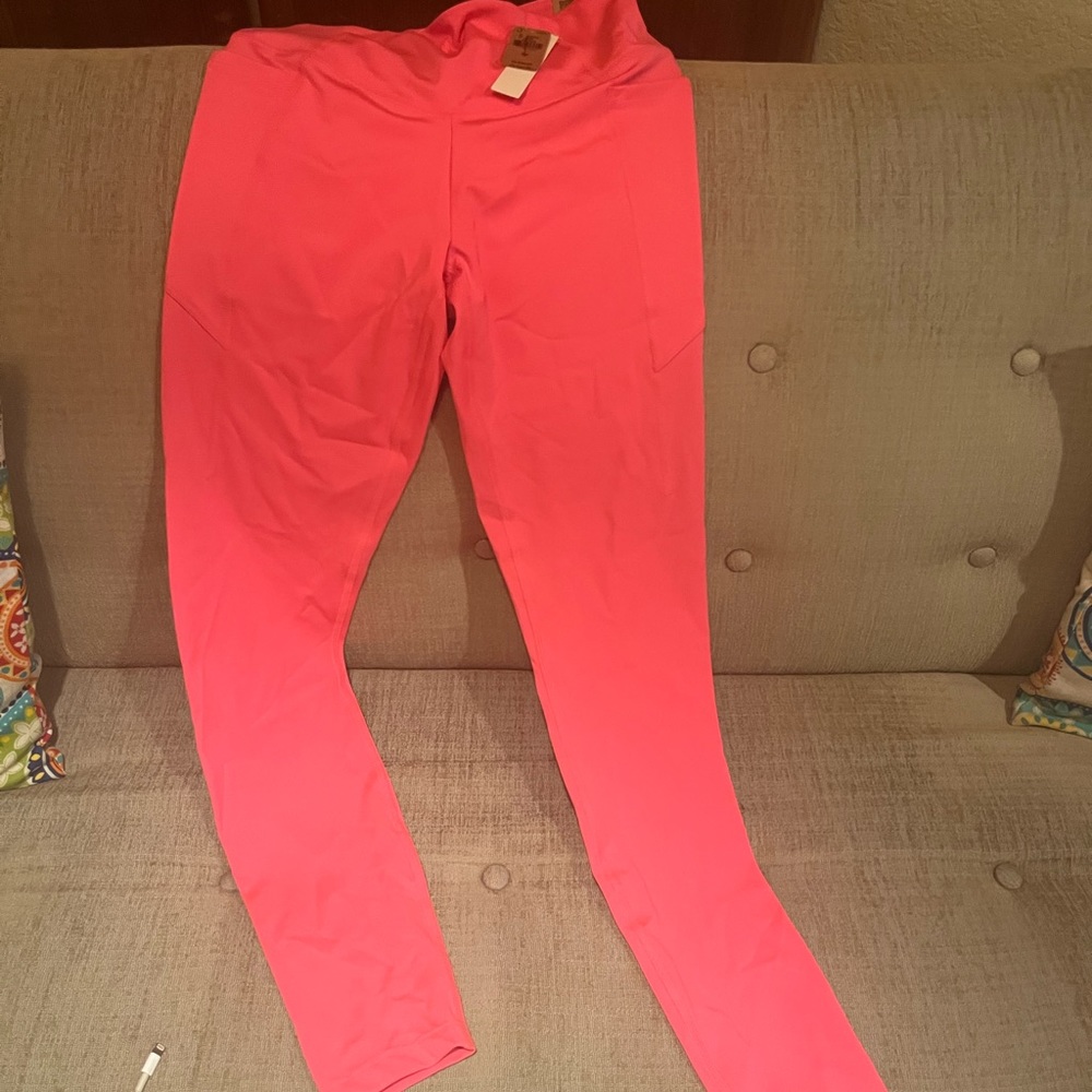 NWT Victoria’s Secret Pink brand leggings